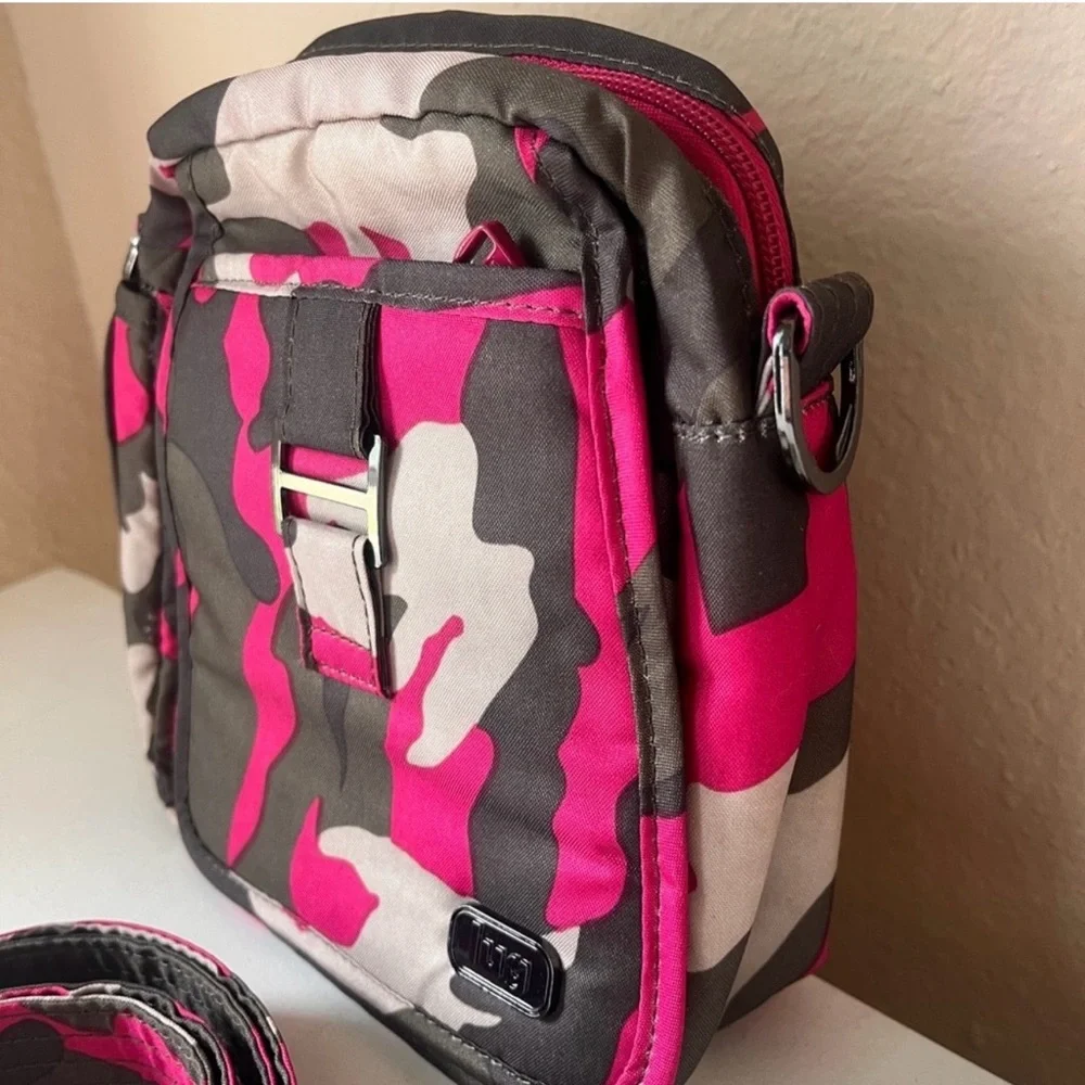 Lug Can Can Convertible Crossbody-Camo Pink-NWOT